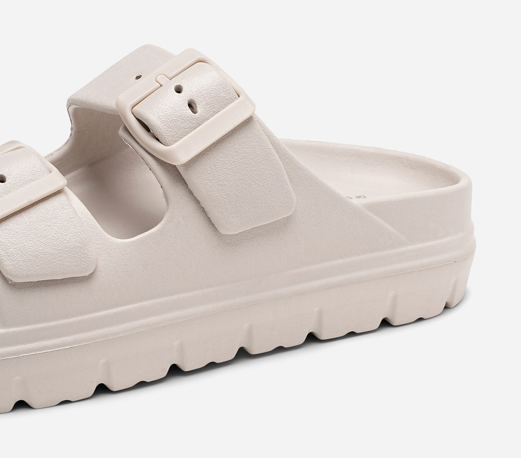 LINEAR, Sandaler Vita