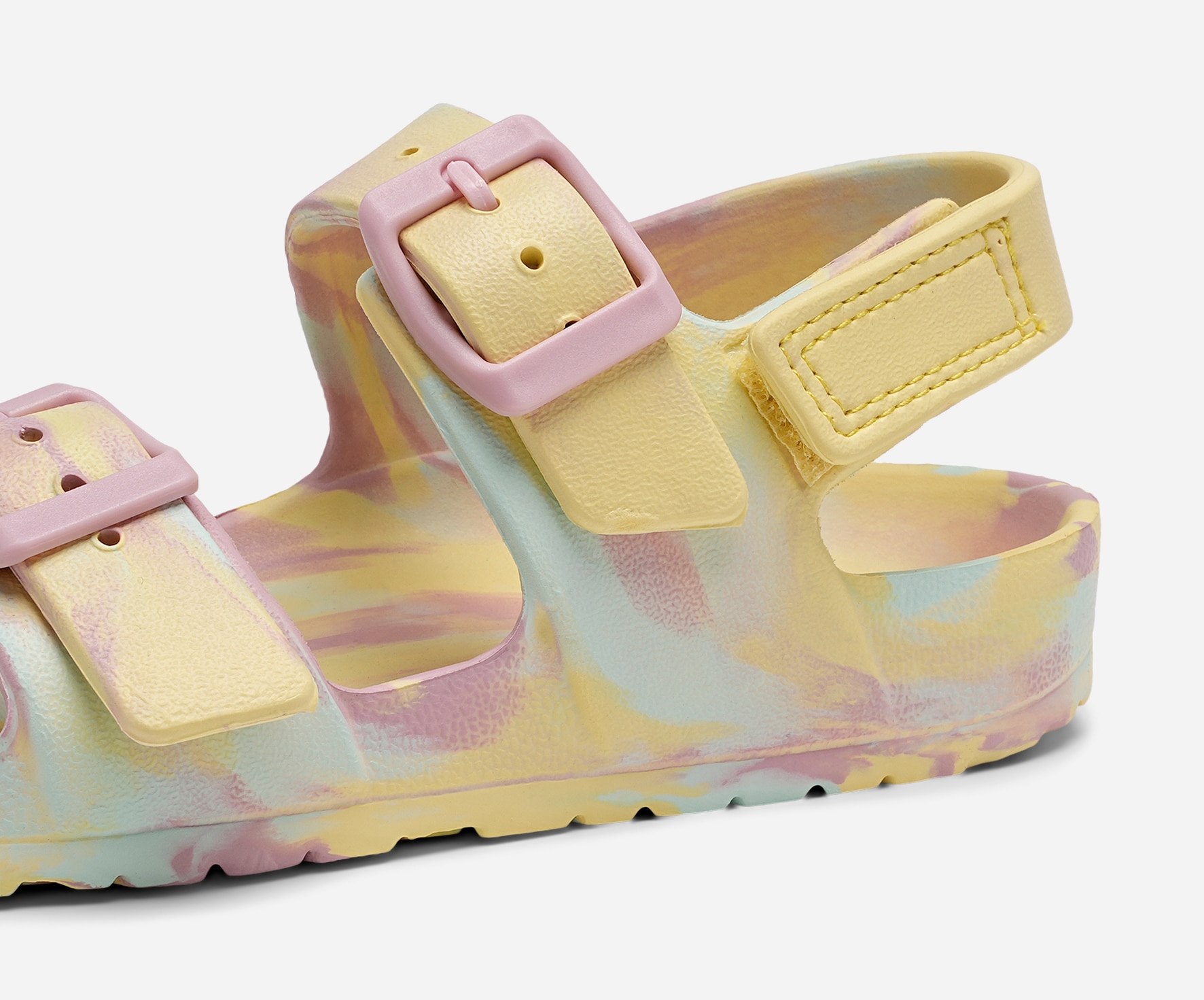 DINSKO, Sandaler med remmar Flerfärgade