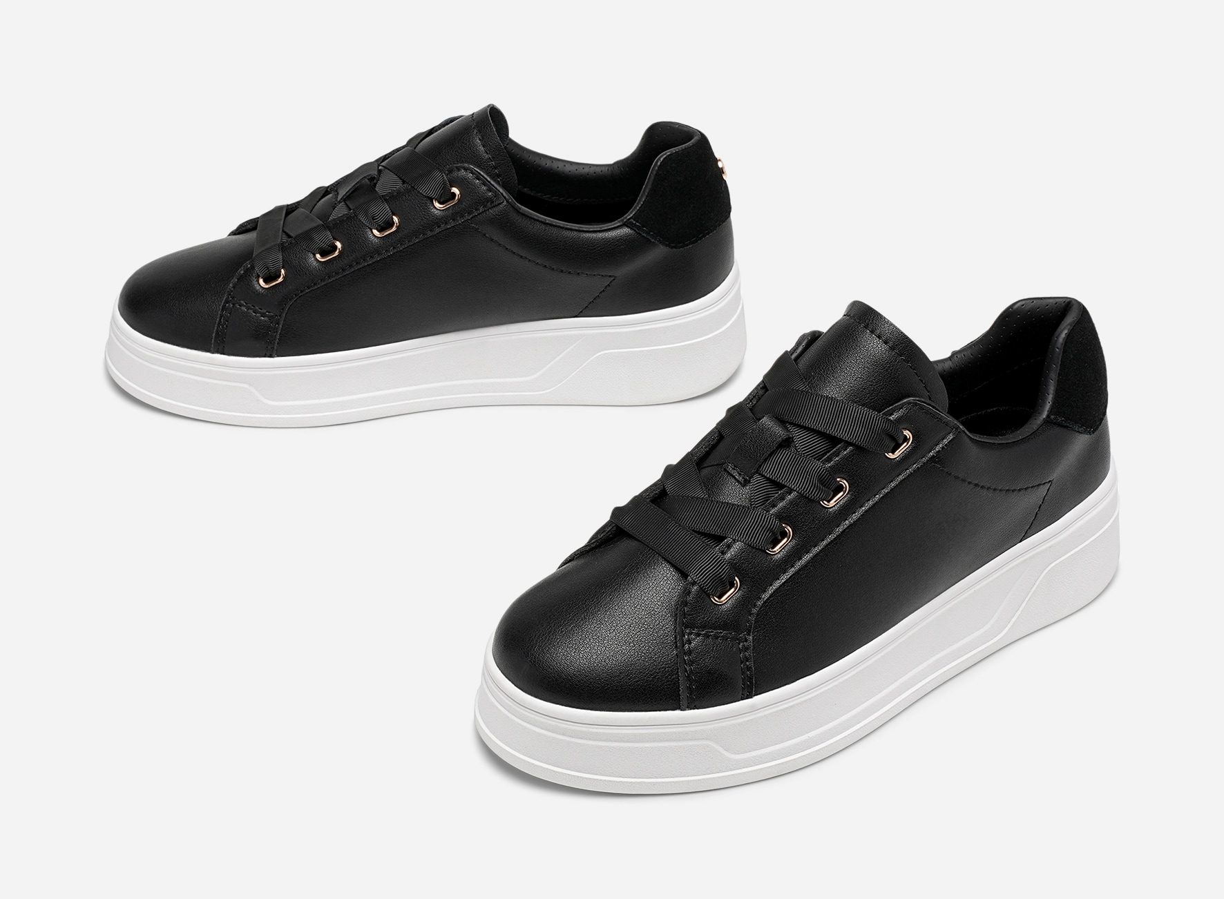 PACE, Sneakers Svarta