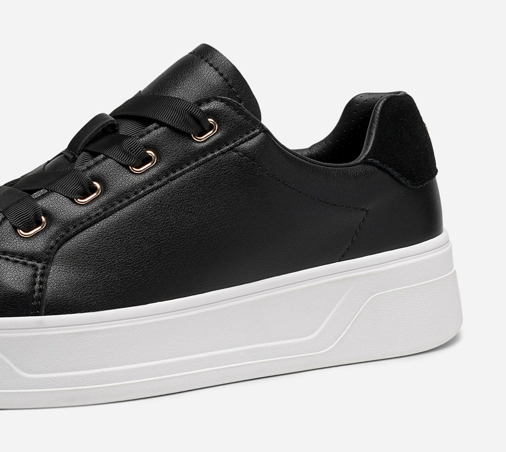 PACE, Sneakers Svarta