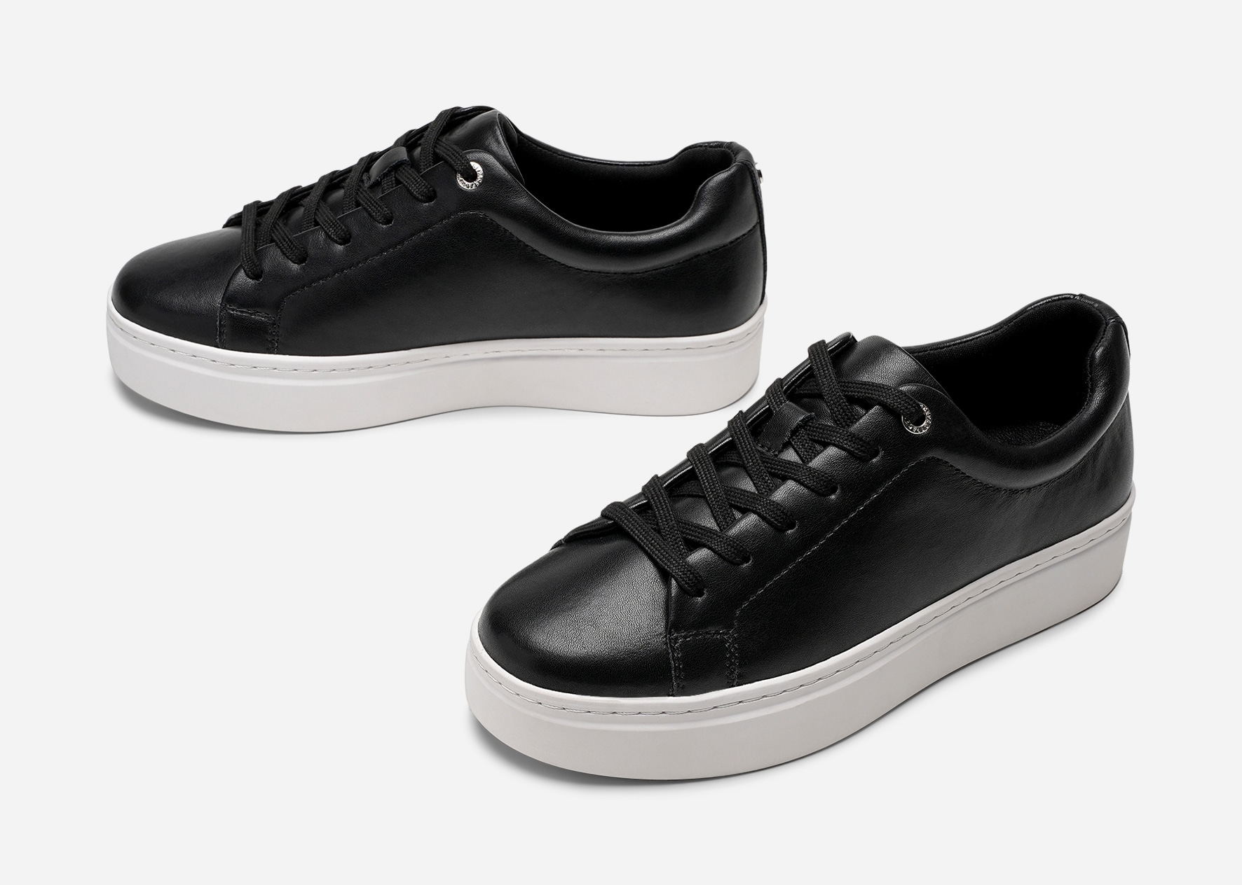 PACE, Sneakers Svarta