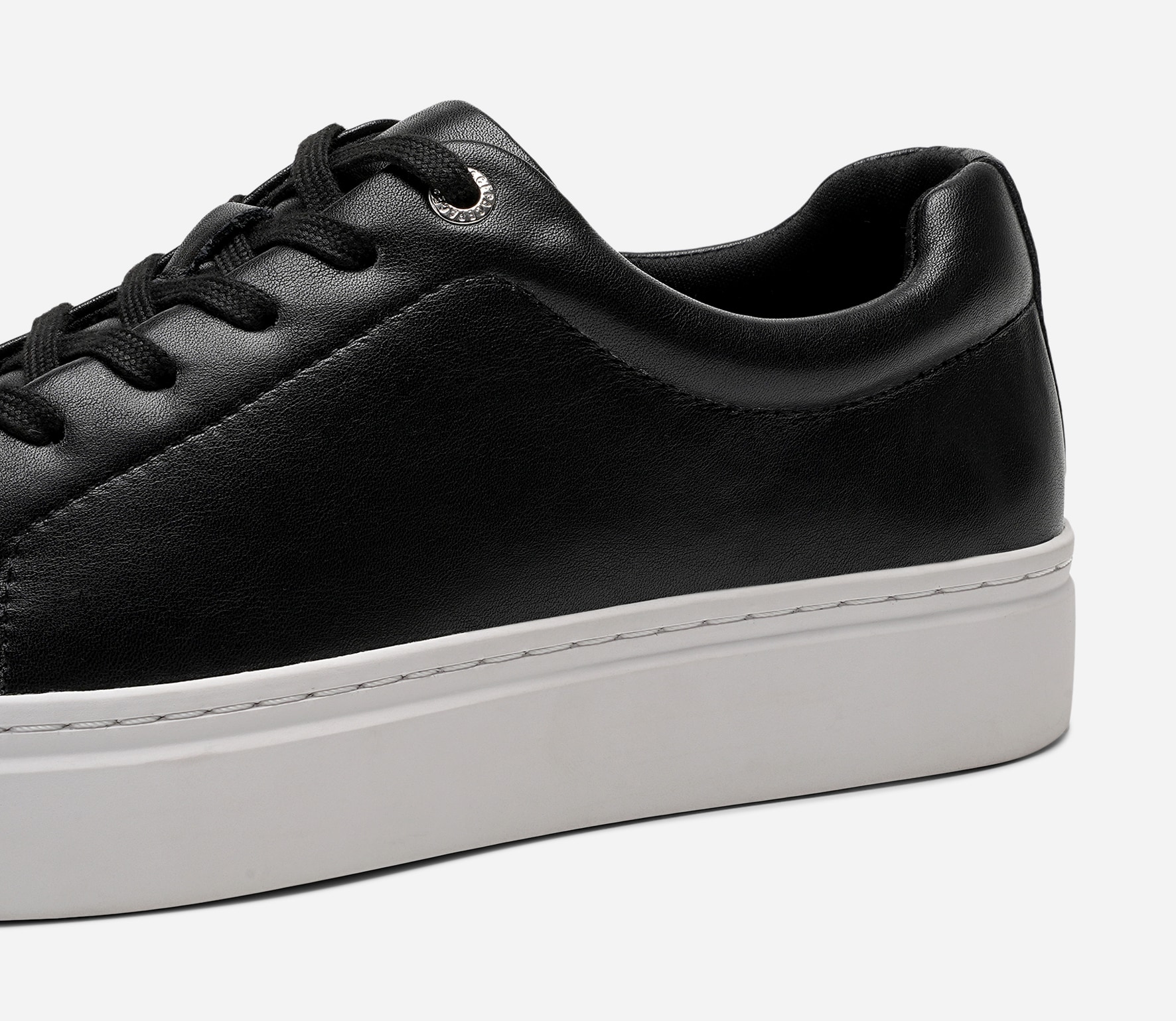 PACE, Sneakers Svarta