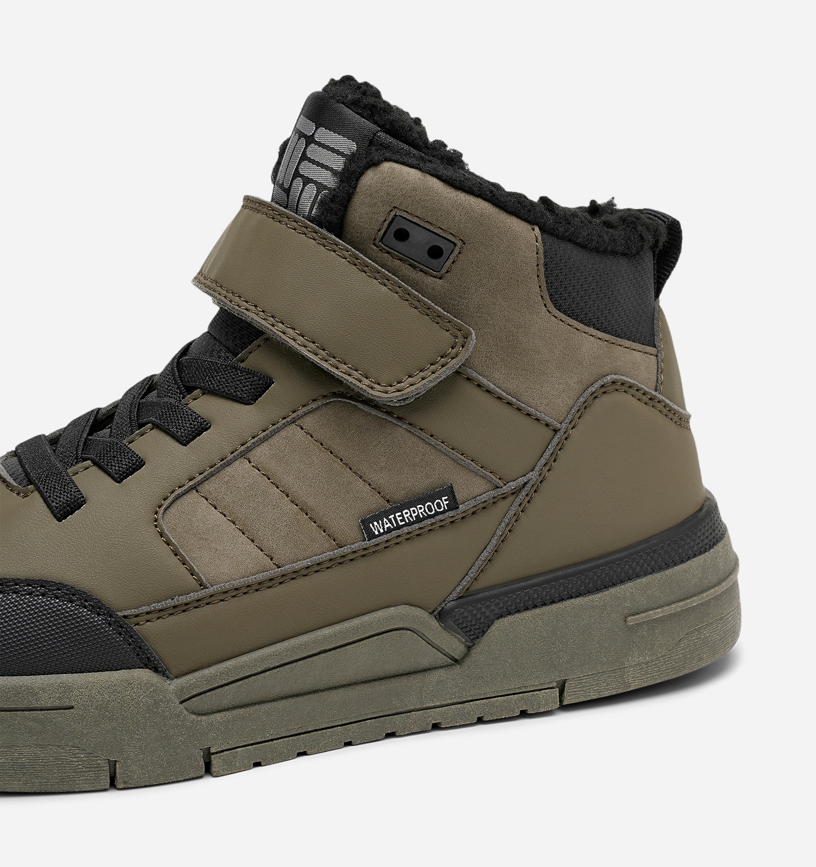 DINSKO, Varmfodrade höga sneakers waterproof Gröna