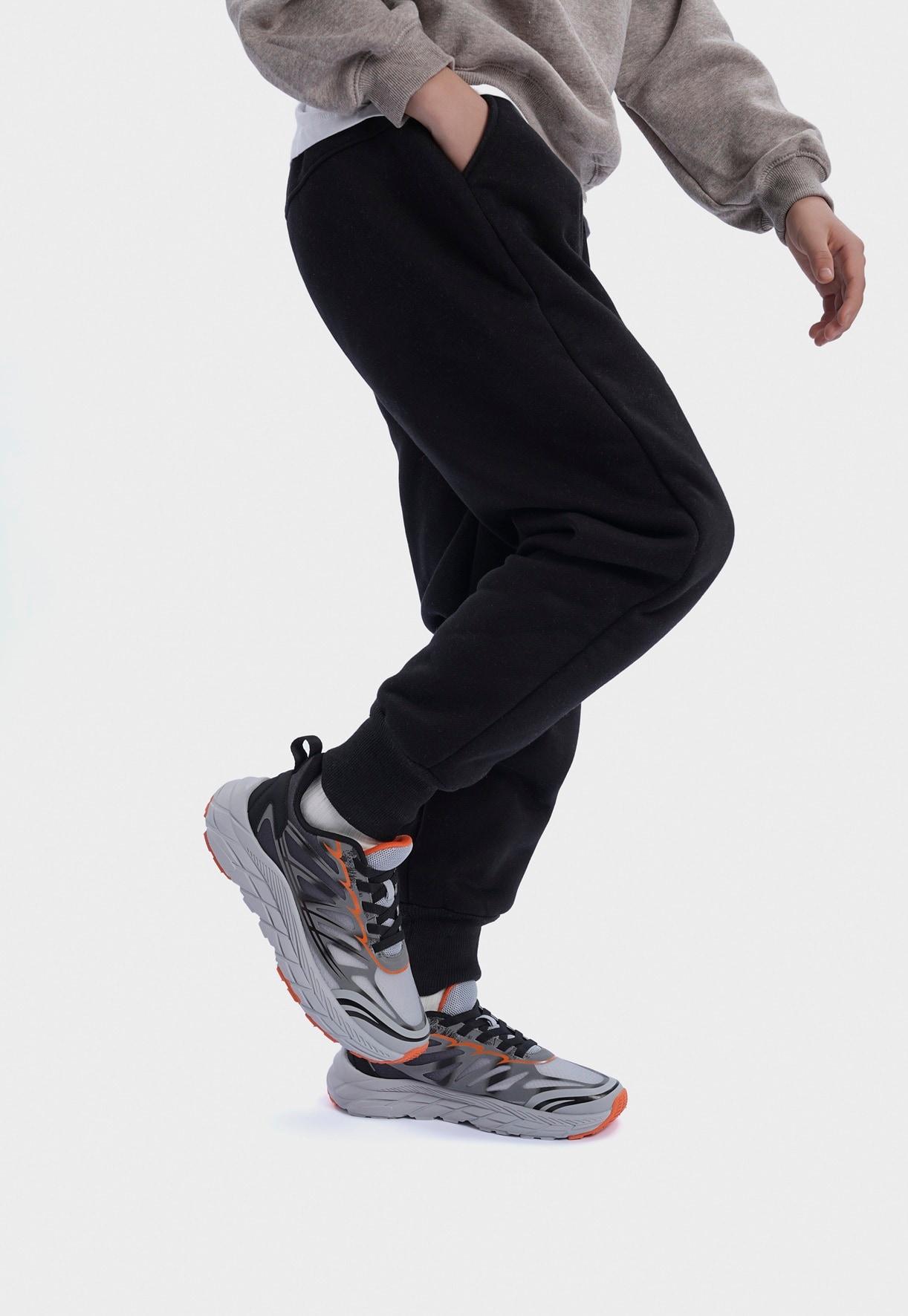 DINSKO, Sneakers Gråa