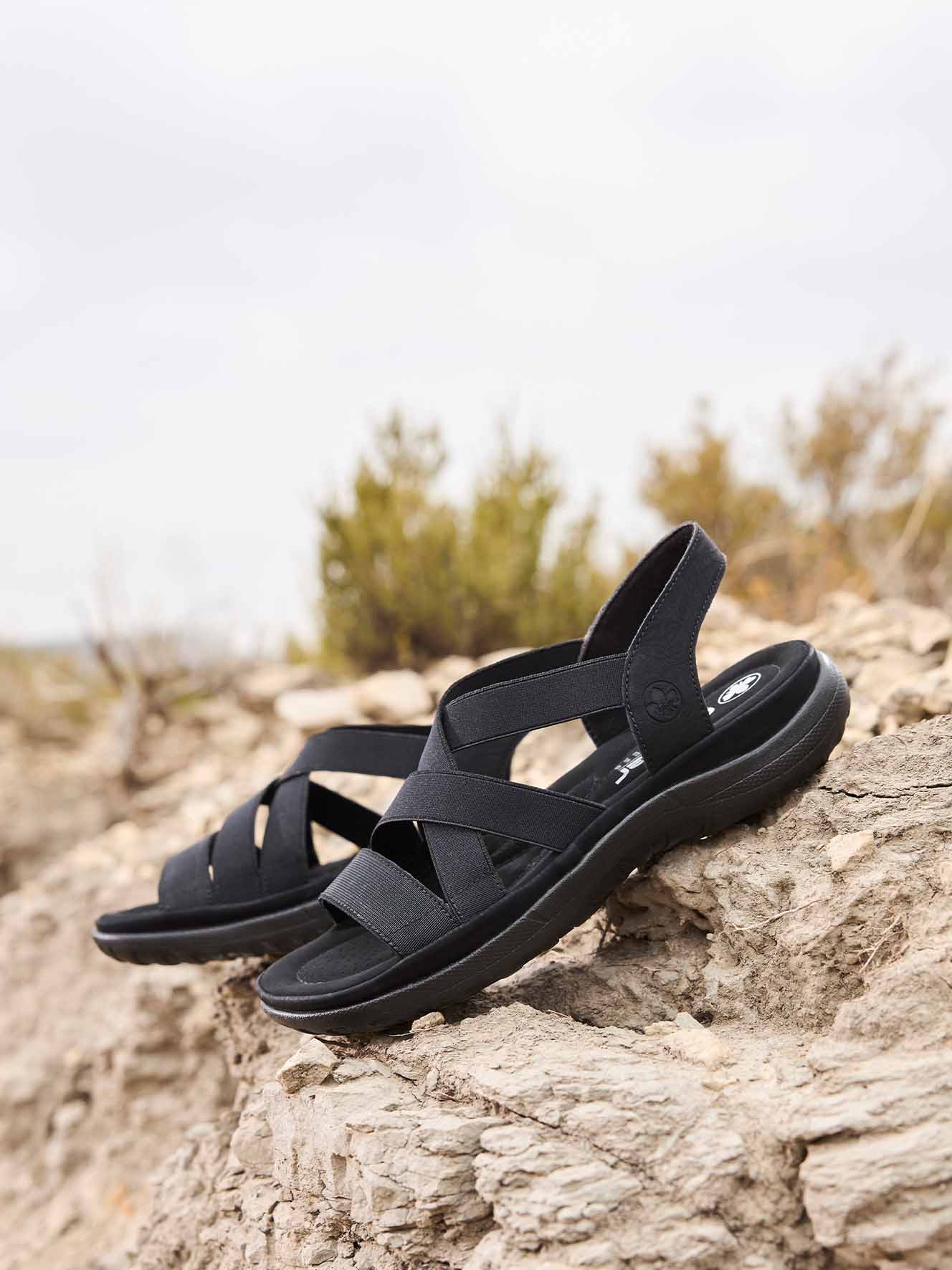RIEKER, Sandaler med remmar Svarta